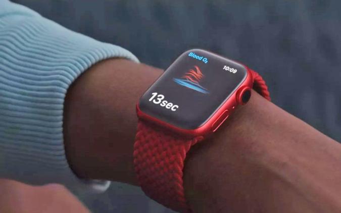 Unlocking-Personalization-A-Guide-to-Customizing-Your-Apple-Watch-Face-and-Complications Wristwatchstraps.co