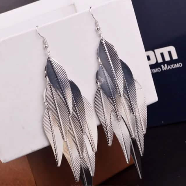 2-Pairs: Women's Alloy Leaf Drop Earrings DailySale