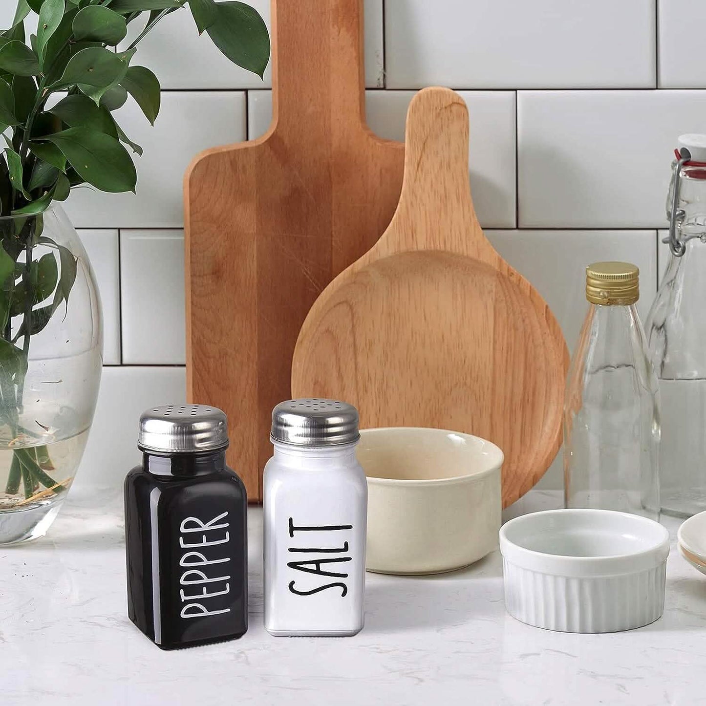 2-Pieces Set: Salt and Pepper Shakers Set DailySale