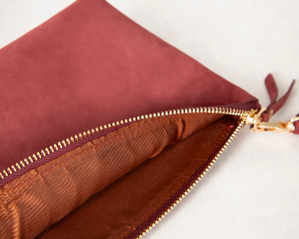 Luna Leather Makeup Bag – Genuine Leather Toiletry & Dopp Kit for Men & Women for Travel Elegance | Minimal & Handcrafted Mizuri Leather