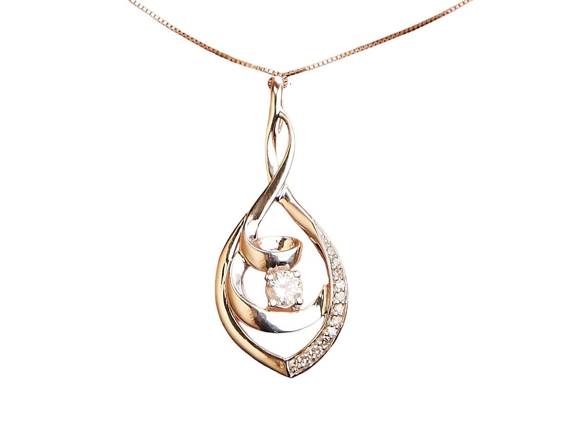 10K White Gold 1/4 Cttw Brilliant-Cut Round Diamond Spiral Link 18" Pendant Necklace (I-J Color, I2-I3 Clarity) Bids.com