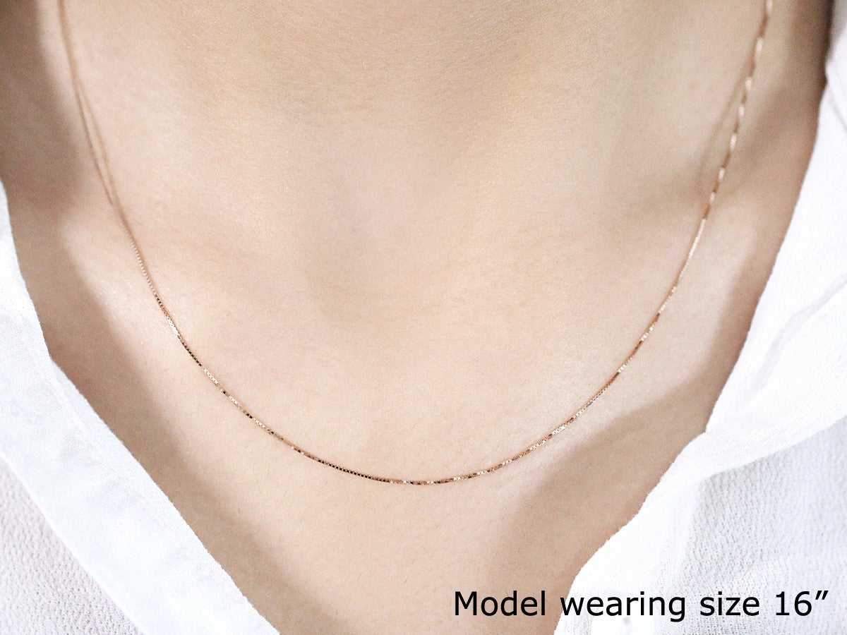 18k Rose Gold Classic Box Chain (0.60 mm) Bids.com