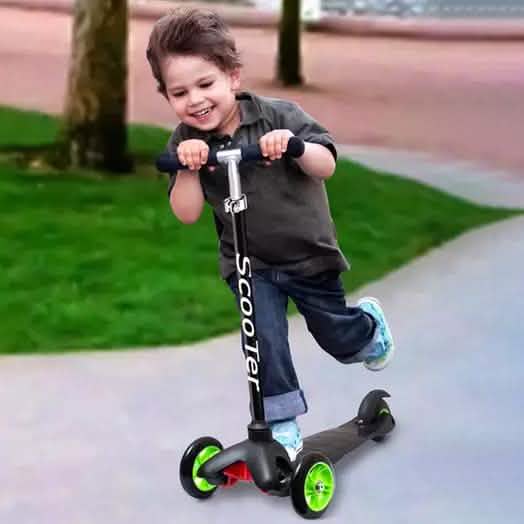 Deluxe Aluminum Kick 'n Go 3-Wheel Scooter DailySale