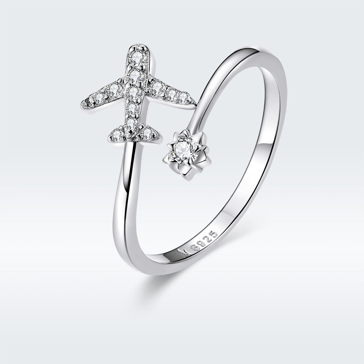 925 Sterling Silver Ring with CZ and Platinum Plated Finish Bids.com