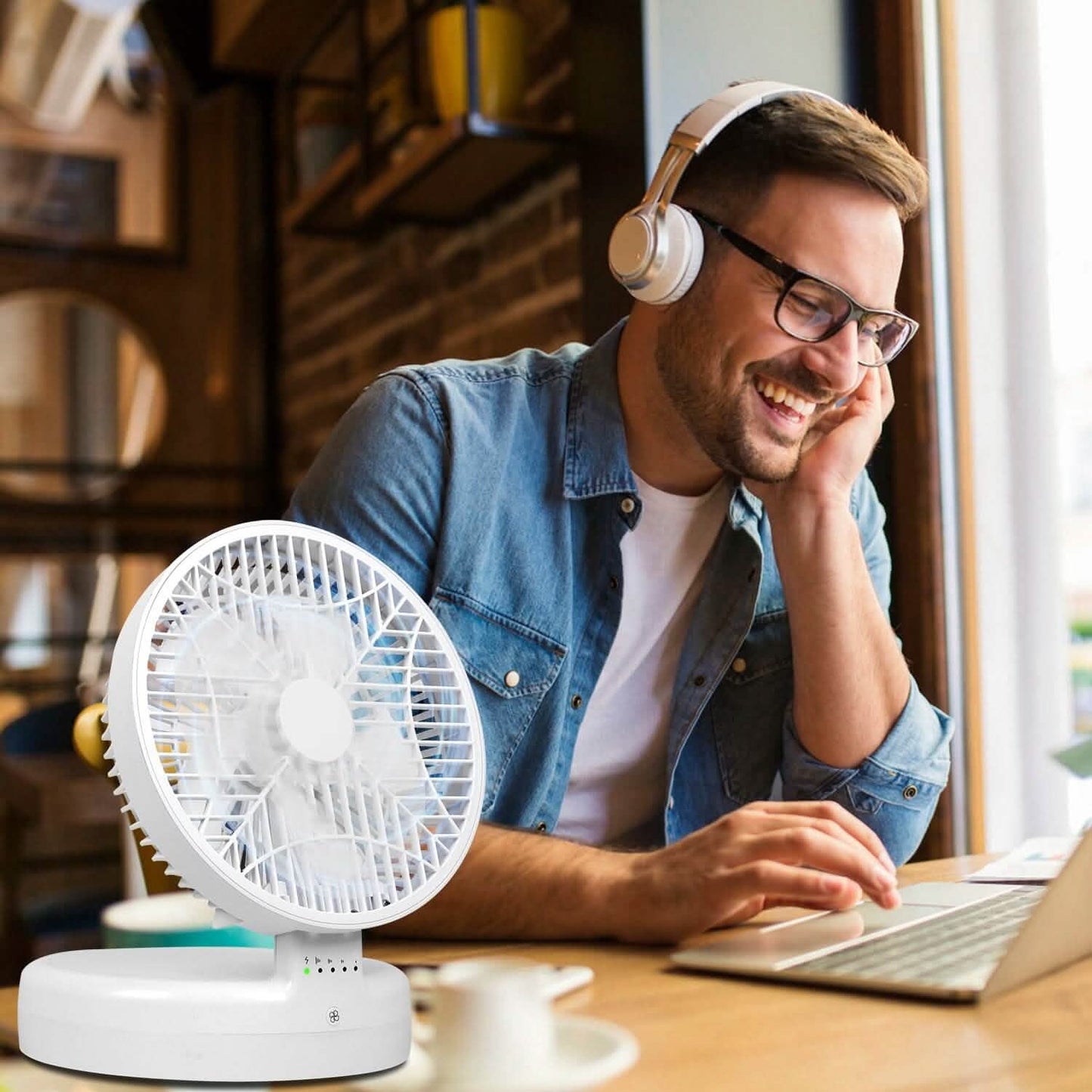 Foldable Desk Fan with 4 Wind Speeds Type-C Rechargeable Wall-Mounted DailySale