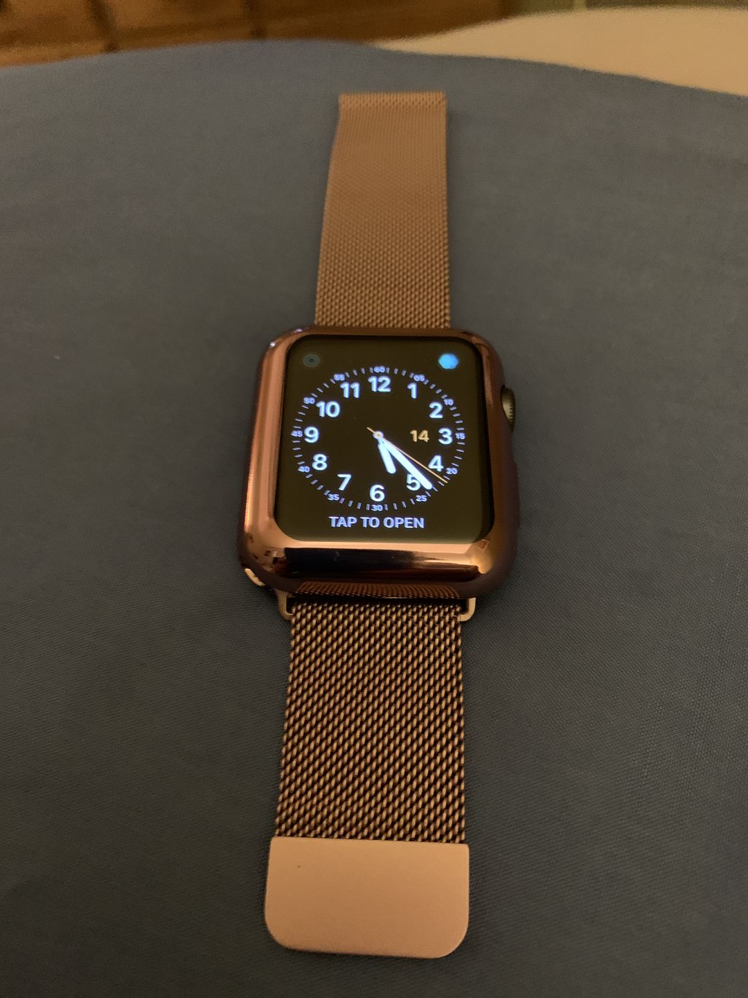 Connecting the Milanese Loop Strap for Apple Watch
