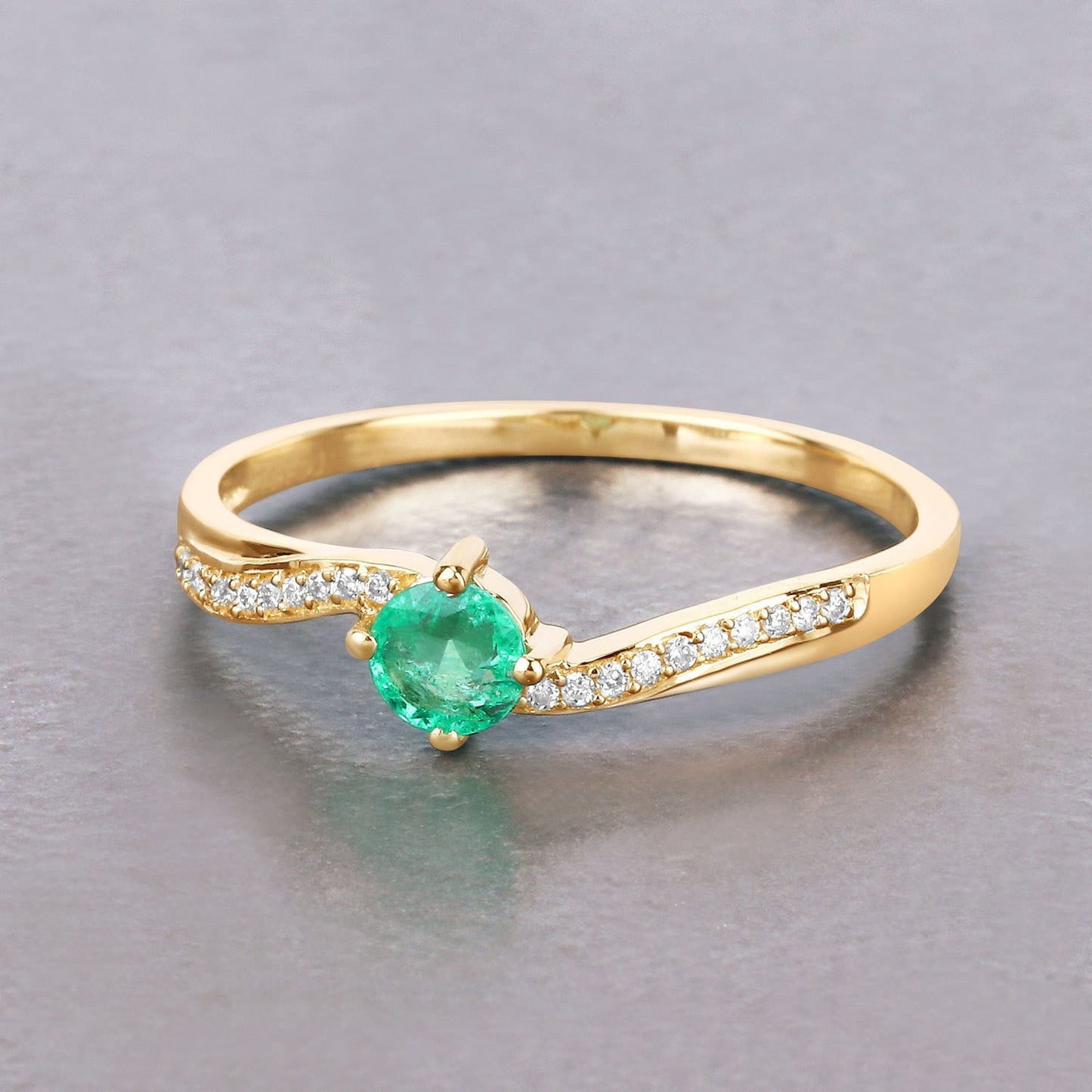 0.33 Carat Genuine Zambian Emerald and White Diamond 14K Yellow Gold Ring Bids.com
