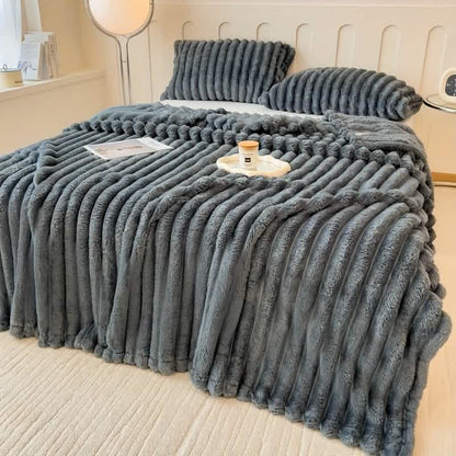 Ultra-Soft Double-Sided Fleece Blanket – Gray (All-Season) DailySale