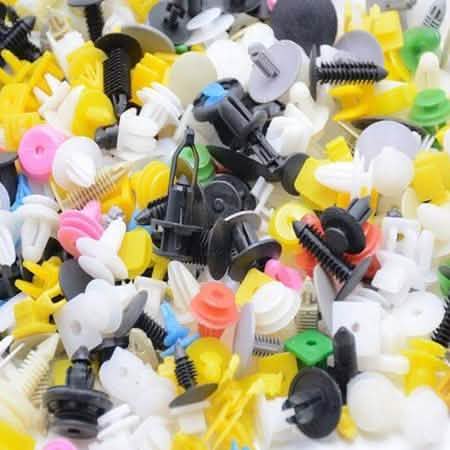 100-Piece: Universal Plastic Car Clips DailySale