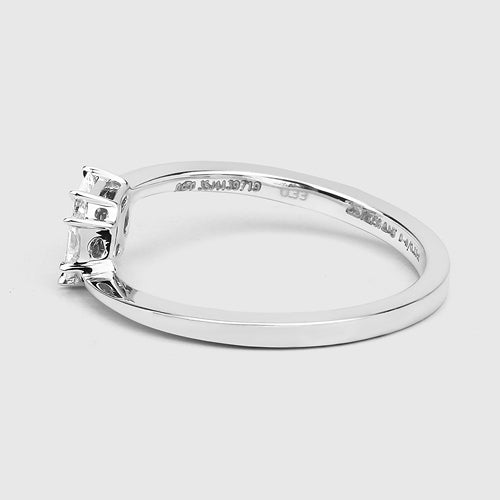 0.33 Carat Genuine White Diamond 18K White Gold Ring (F-G Color, VVS-VS Clarity) Bids.com