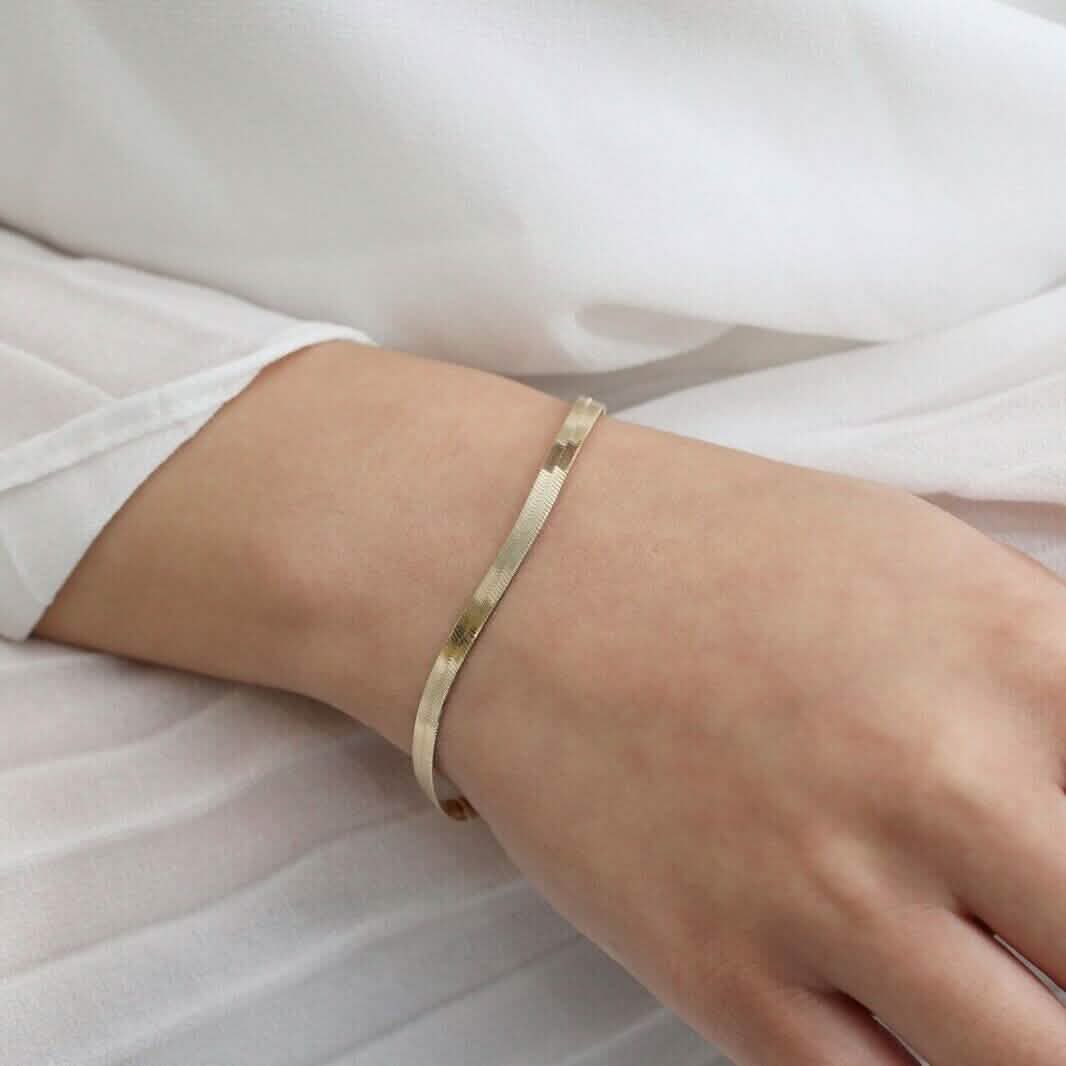 14K Solid Yellow Gold 8" 4.00MM Herringbone Bracelet DailySale