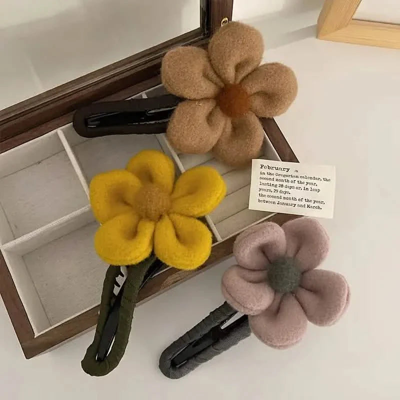 2-Pack: Gorgeous Plush Flower Hairpin DailySale