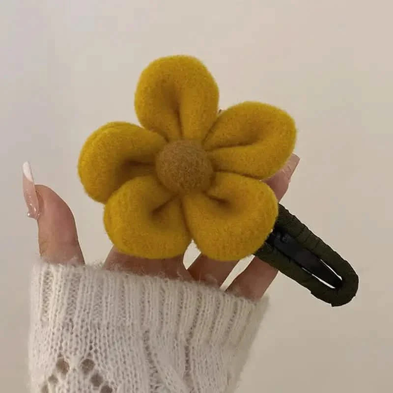 2-Pack: Gorgeous Plush Flower Hairpin DailySale