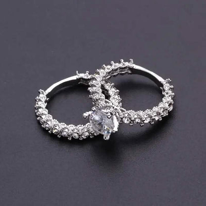2-Piece Set: Fashionable Engagement Rings Adorned with Full Rhinestones DailySale