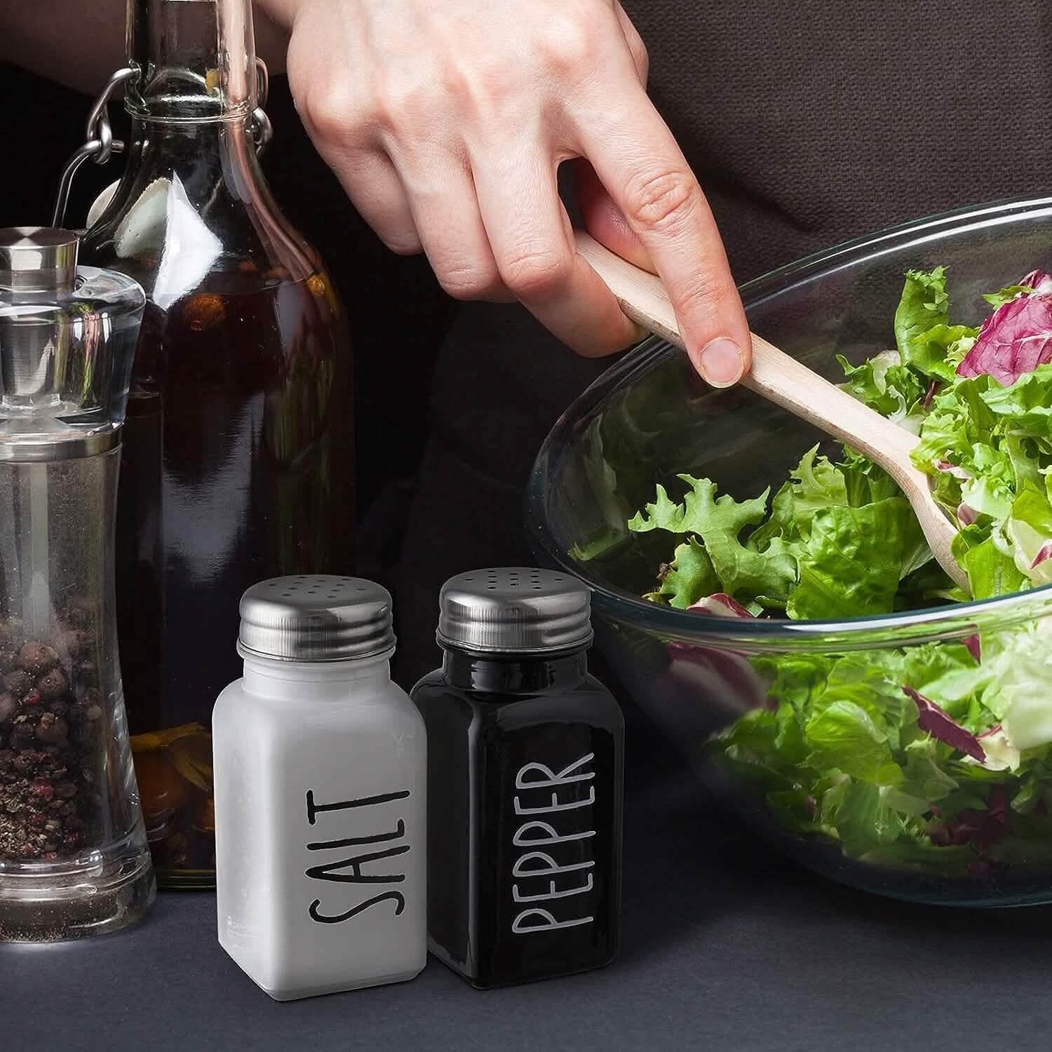2-Pieces Set: Salt and Pepper Shakers Set DailySale