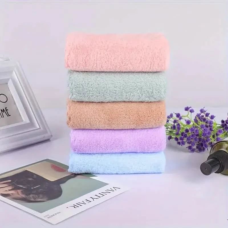 20-Pack: Polyester Hand Towels, 200gsm Knit Fabric, Soft Absorbent Square Bath Towels DailySale