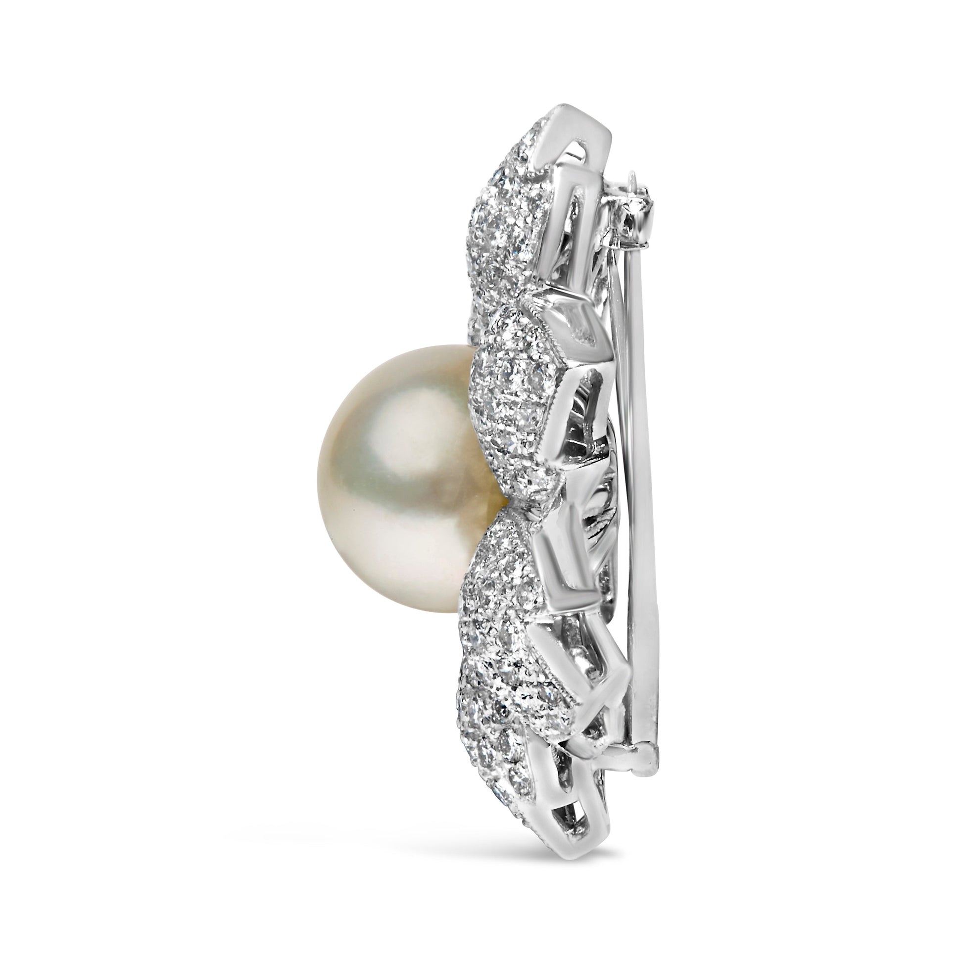 18K White Gold 2 3/4 Cttw Diamond and 12.5 MM Cultured Freshwater Pearl Floral Brooch Pin (G-H Color, VS1-VS2 Clarity) Bids.com