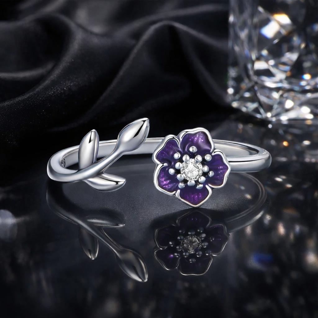 925 Sterling Silver Oxidized Flower Design Ring with Pavé Setting CZ Bids.com