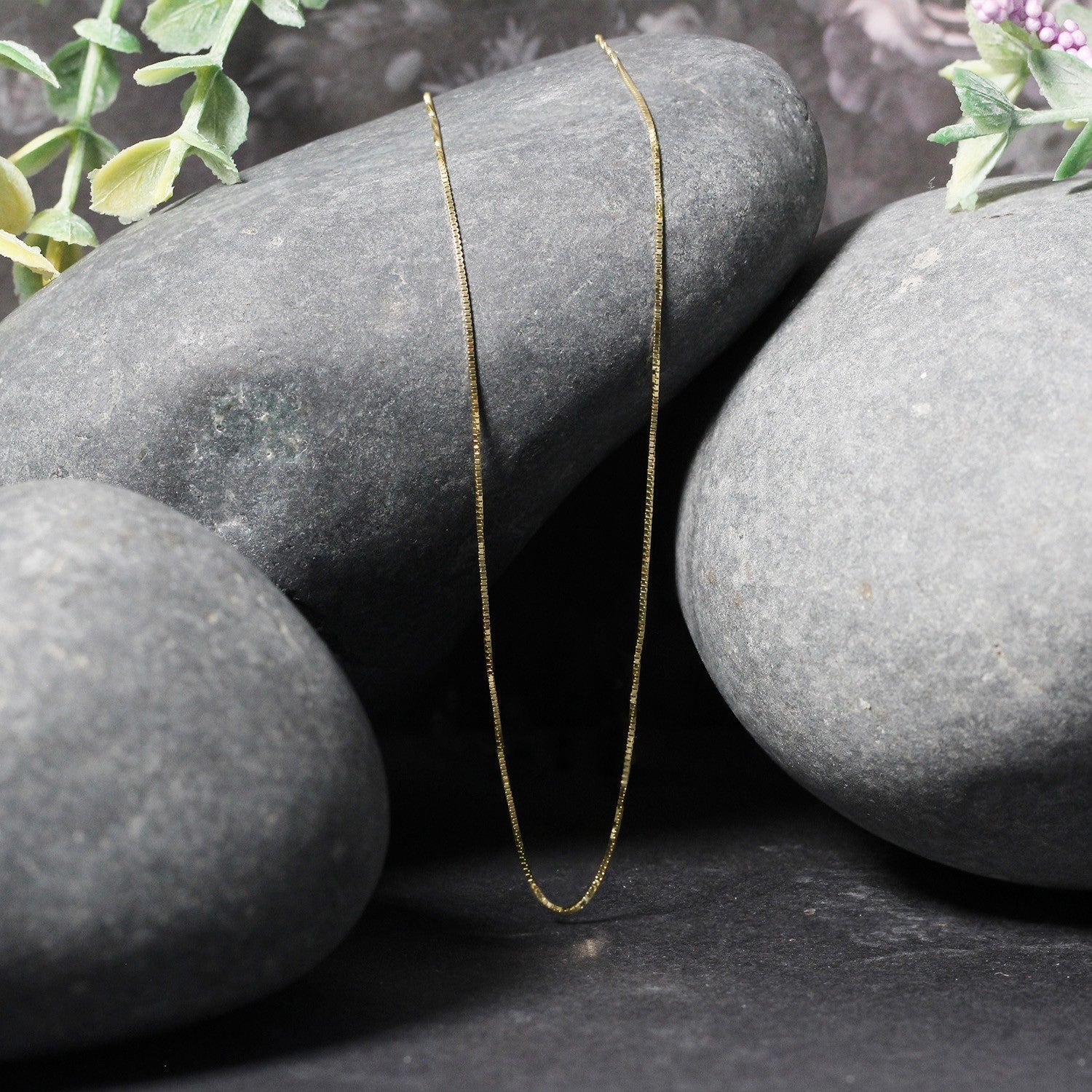 14k Yellow Gold Classic Box Chain 0.6mm Bids.com