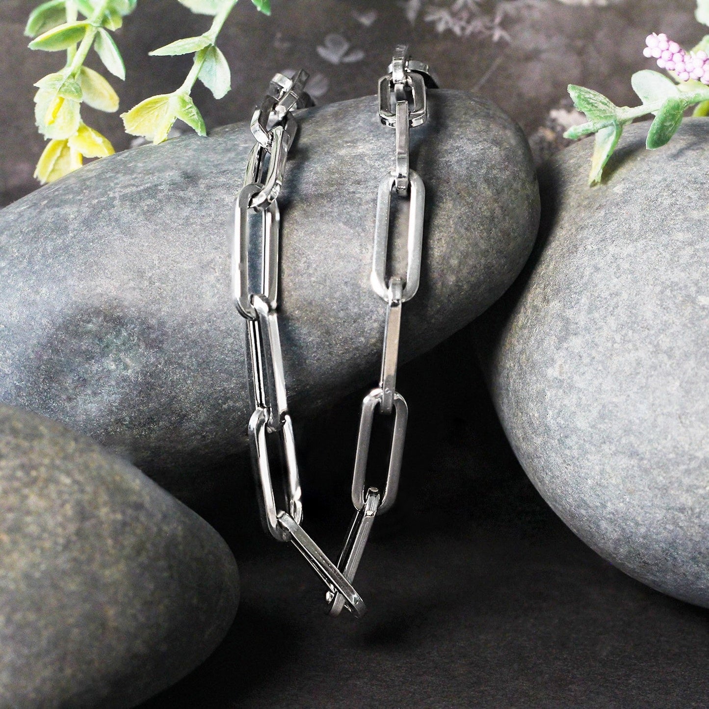 14K White Gold Wide Paperclip Chain (6.1mm) Bids.com