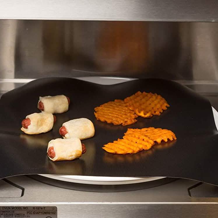 3-Pack: RL Treats 23-Inch-by-16.25-Inch Non Stick Teflon Oven Liners DailySale