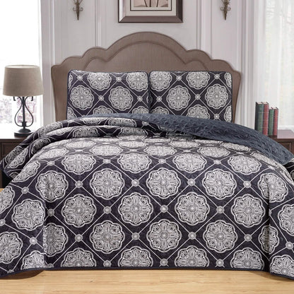 3-Piece Set: Medallion Reversible Oversized Bedspread Coverlet Quilt Bed Cover DailySale
