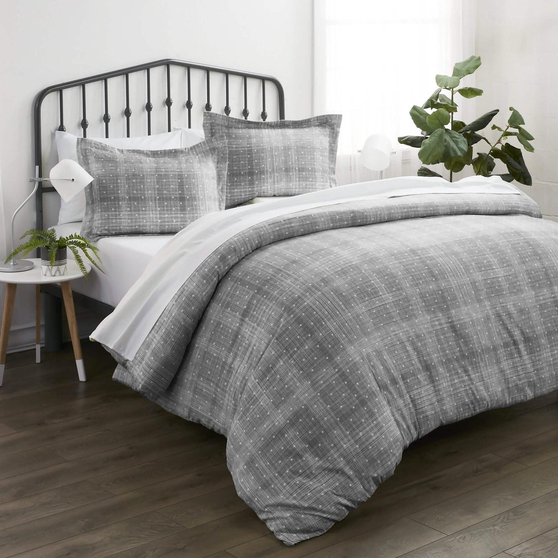 3-Piece Set: Polkadot Patterned Duvet Cover DailySale