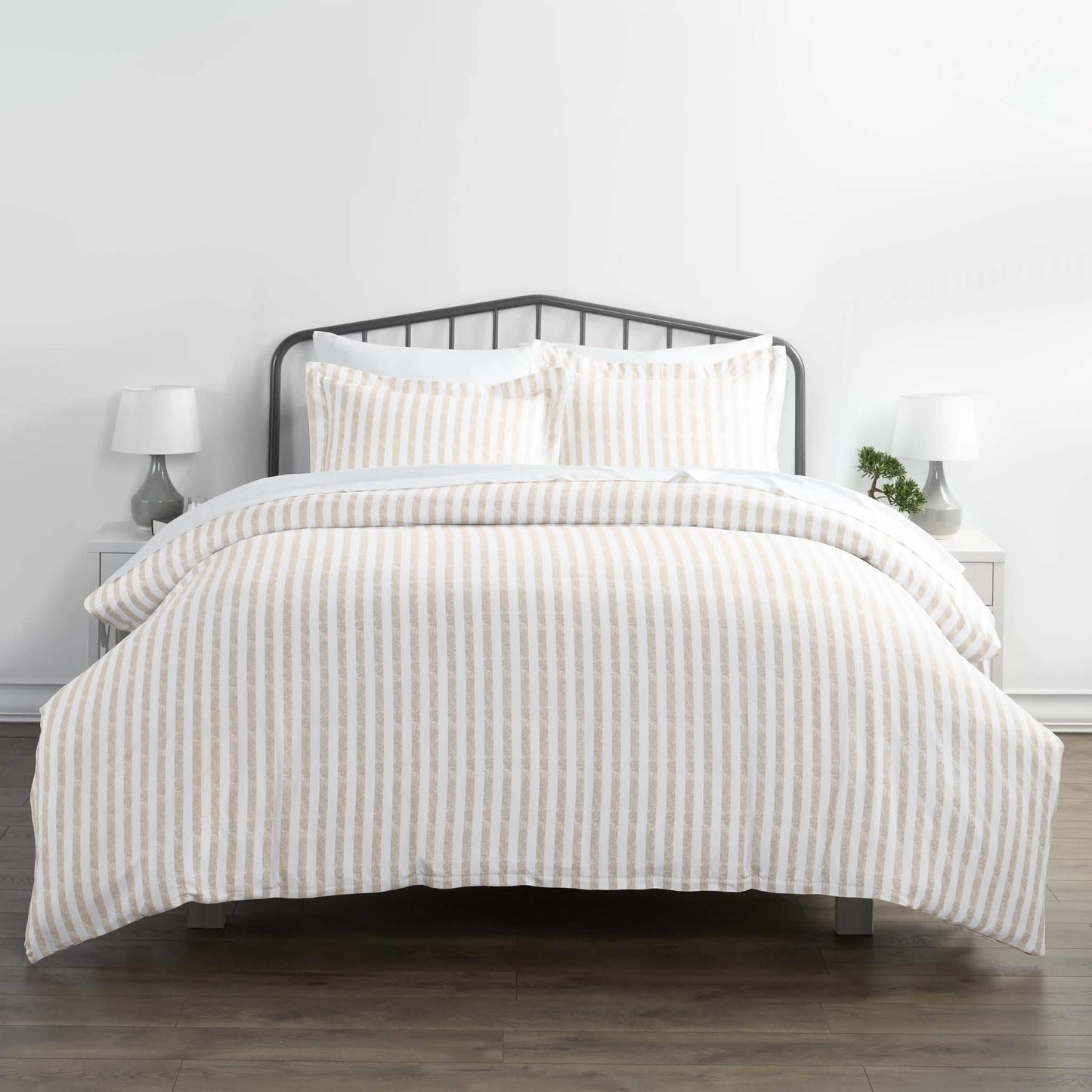 3-Piece Set: Rugged Stripes Patterned Duvet Cover DailySale