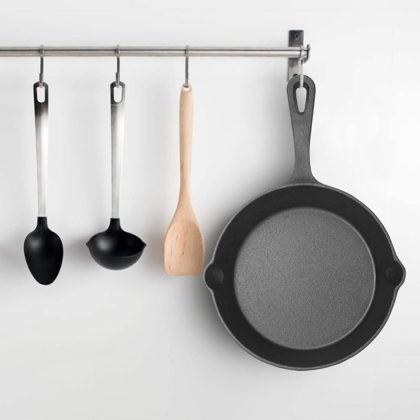 3-Pieces: Pre-Seasoned Cast Iron Skillet DailySale