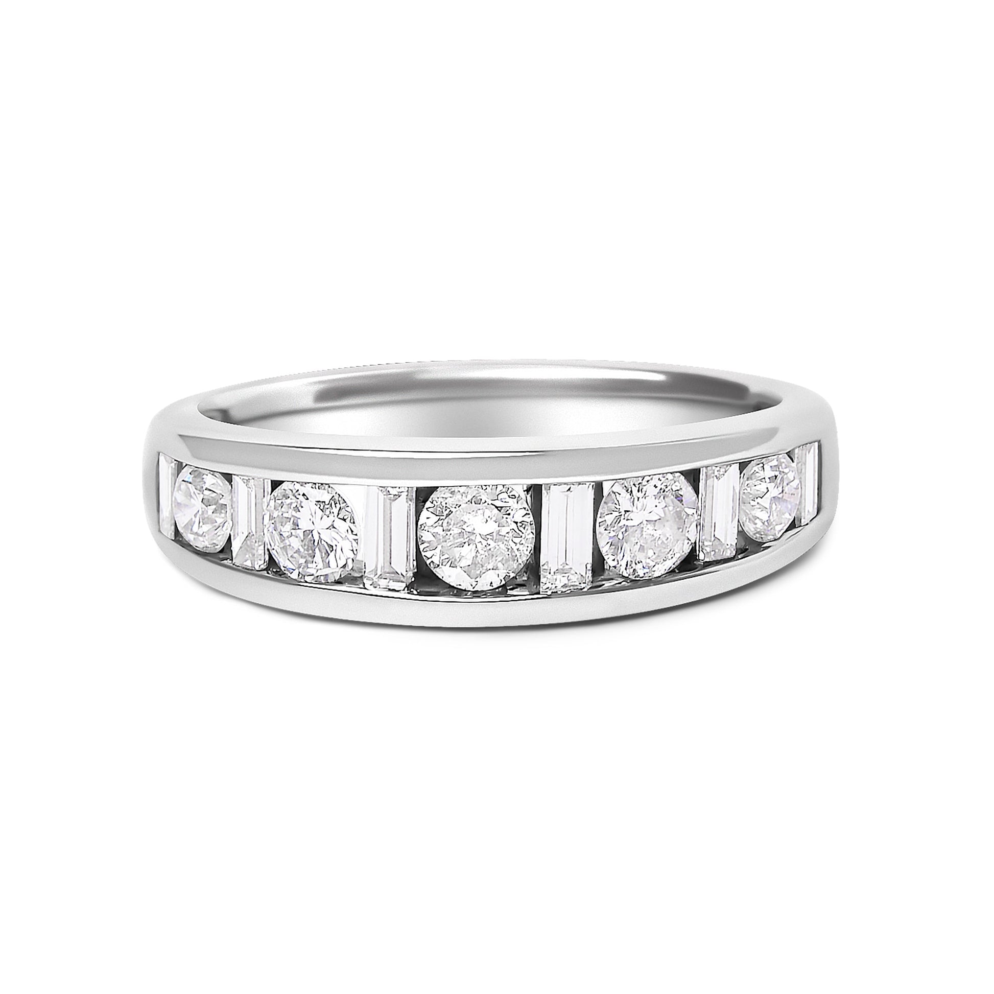 14K White Gold Alternating 1.0 Cttw Round and Baguette Diamond Channel Band Ring Bids.com