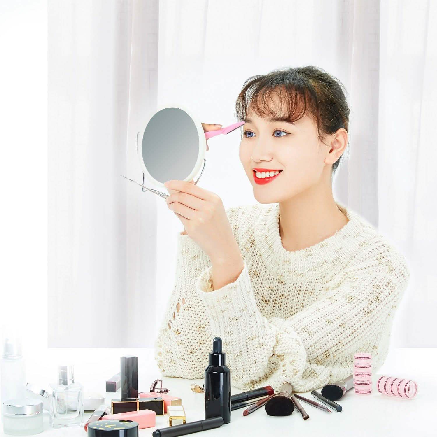 36-Pieces: Women Eyebrow Razor Trimmer DailySale