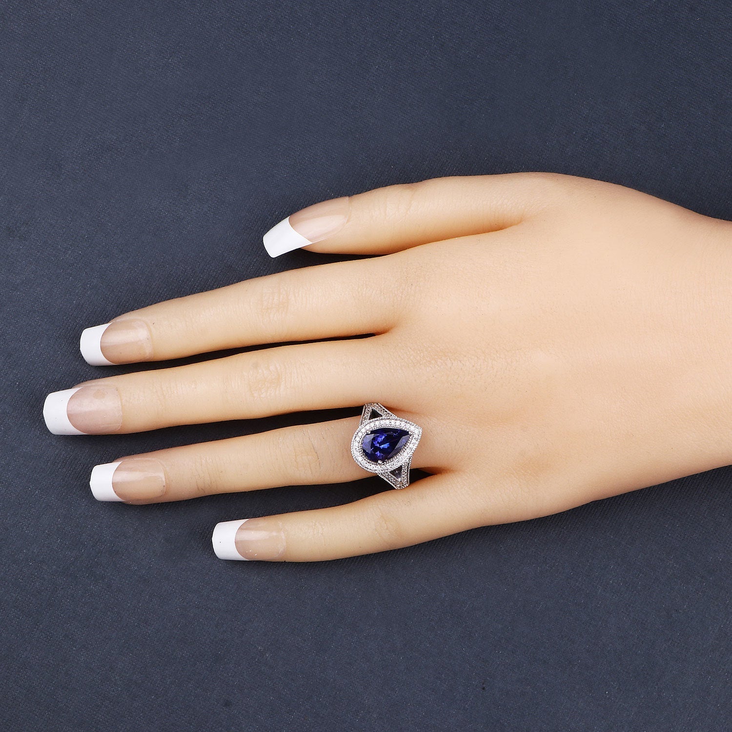 2.60 Carat Genuine Tanzanite and White Diamond 14K White Gold Ring Bids.com