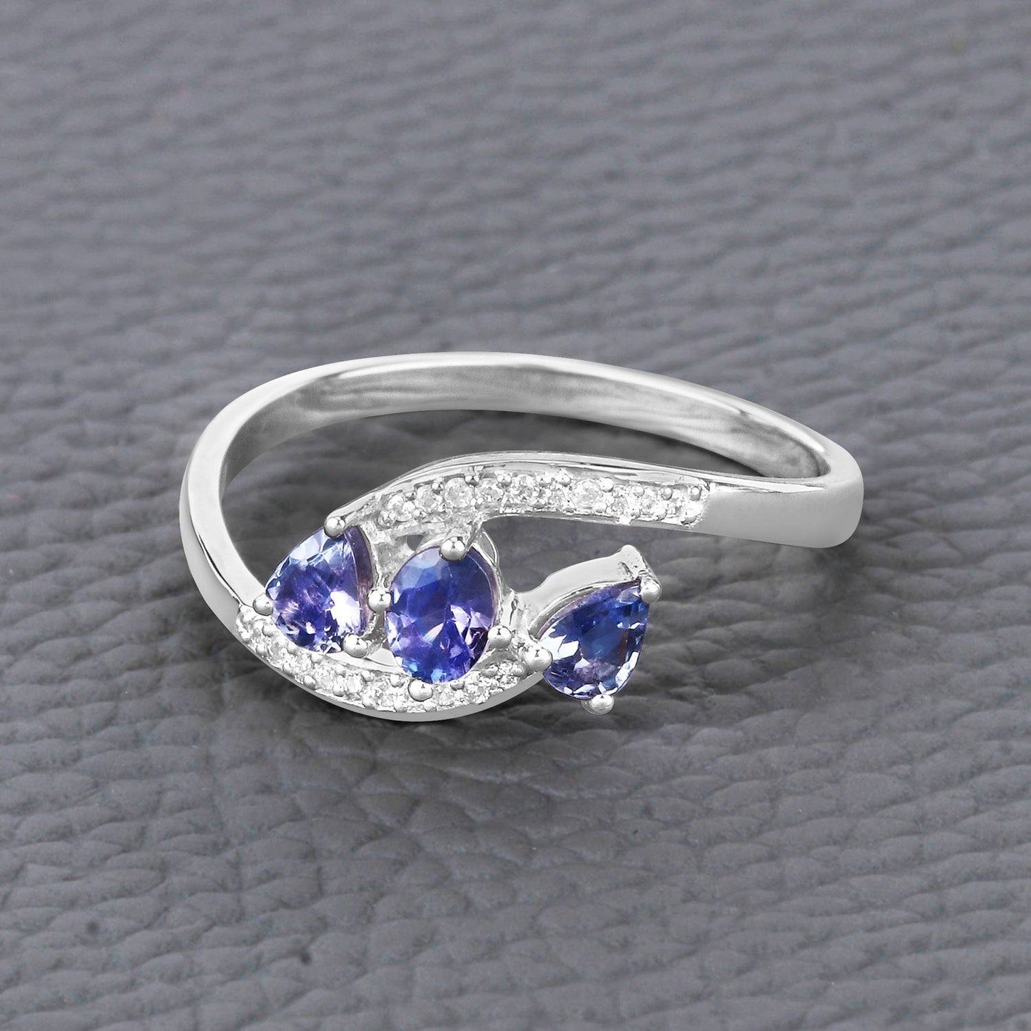 0.51 Carat Genuine Tanzanite and White Diamond 14K White Gold Ring Bids.com