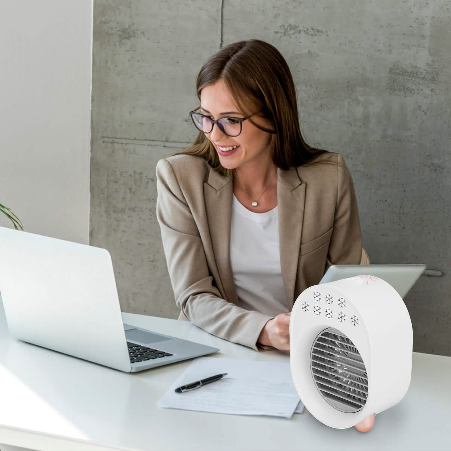 4-in-1 Portable Mini Desktop Water Mist Cooling Air Conditioner DailySale