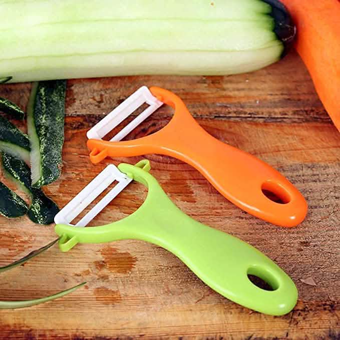4-Pack: Original Vegetable Fruit Peeler with Stainless Steel Blade DailySale