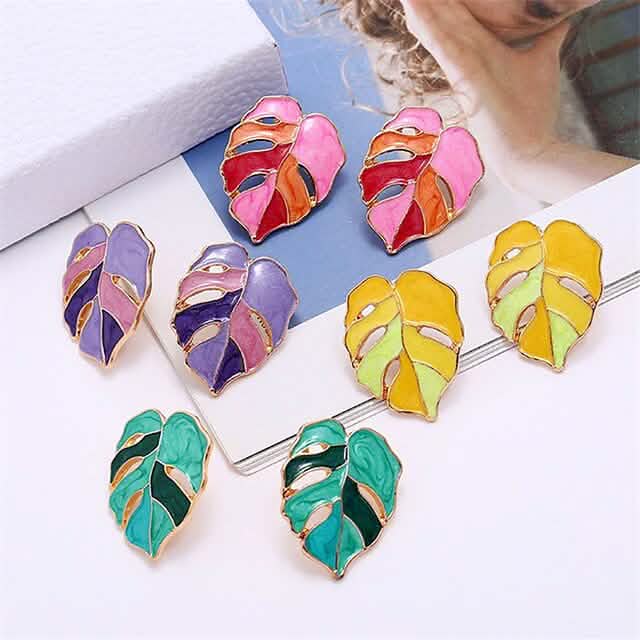 4-Pairs: Women's Vintage Leaf Fashion Earrings DailySale
