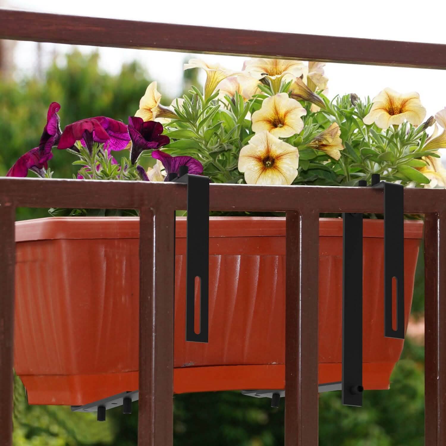 4-Piece: Adjustable Planter Box Brackets DailySale