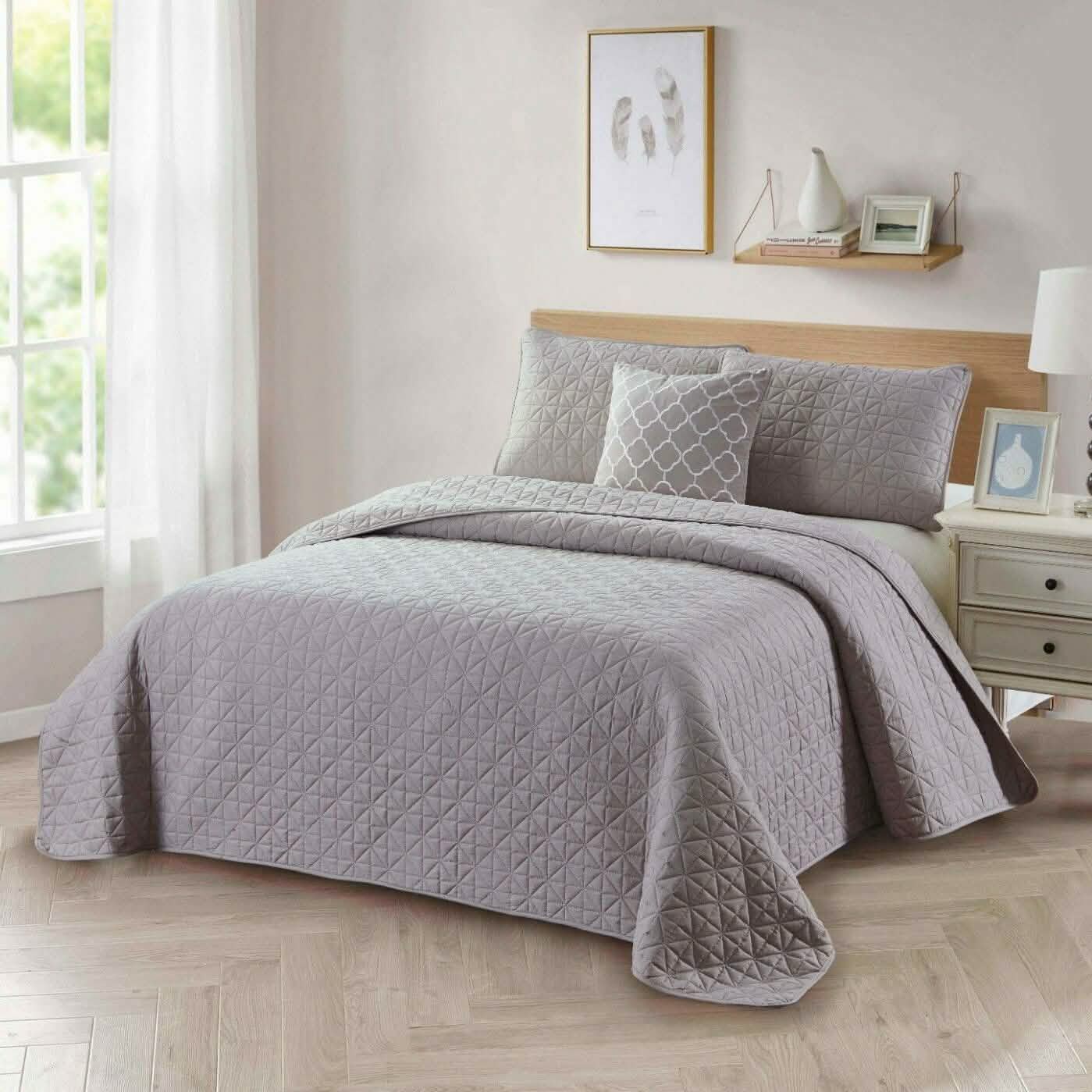 4-Piece: Bibb Home Solid Reversible Quilt Set with Embroidered Cushion DailySale