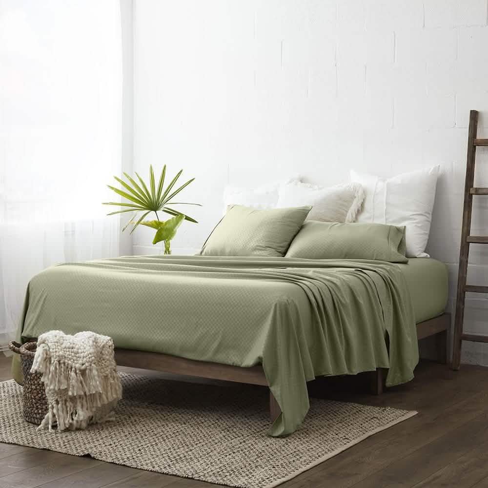 4-Piece: Checkered Embossed Sheet Set DailySale
