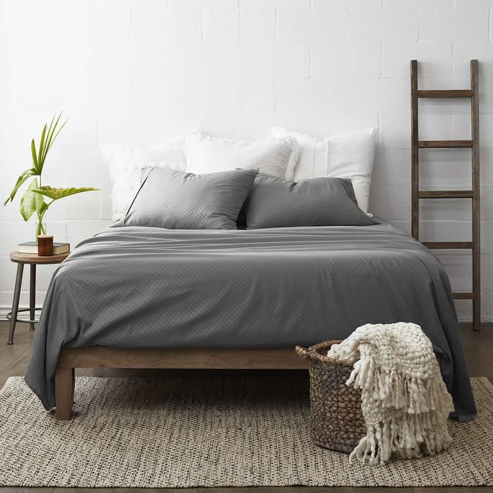 4-Piece: Checkered Embossed Sheet Set DailySale