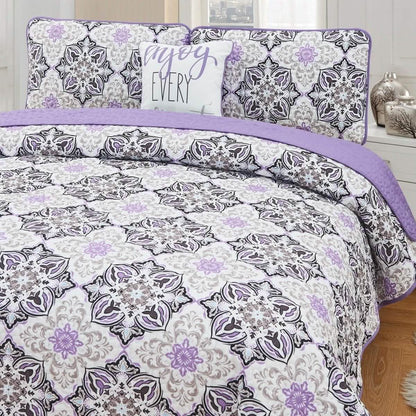 4-Piece Set: Printed Pattern Quilt Set DailySale