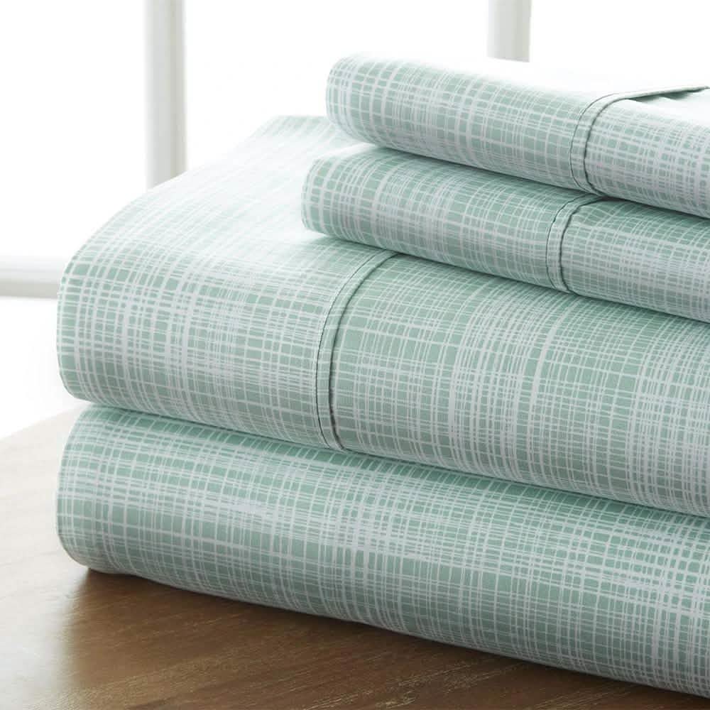 4-Piece Set: Thatch Patterned Hypoallergenic Deep Pocket Sheet Set DailySale