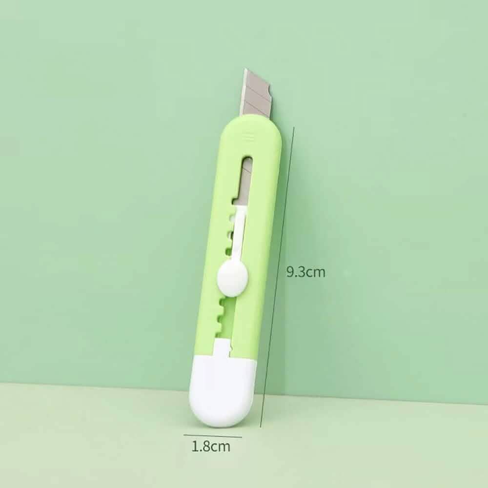 4-Pieces: Retractable Mini Art Cutter DailySale