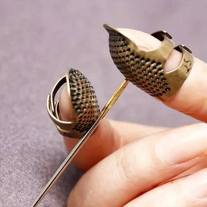 4-Pieces: Vintage Bronze Sewing Thimbles DailySale