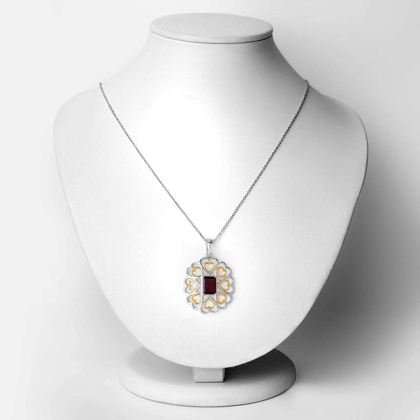 2.55 Carat Genuine Garnet .925 Sterling Silver Pendant Bids.com