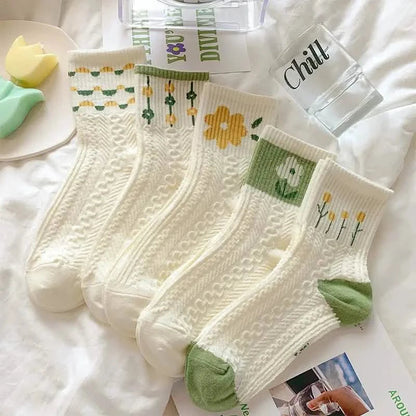 5-Pairs: Stylish Retro Floral Socks DailySale