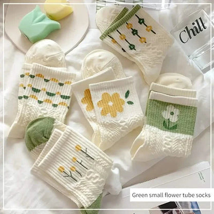 5-Pairs: Stylish Retro Floral Socks DailySale