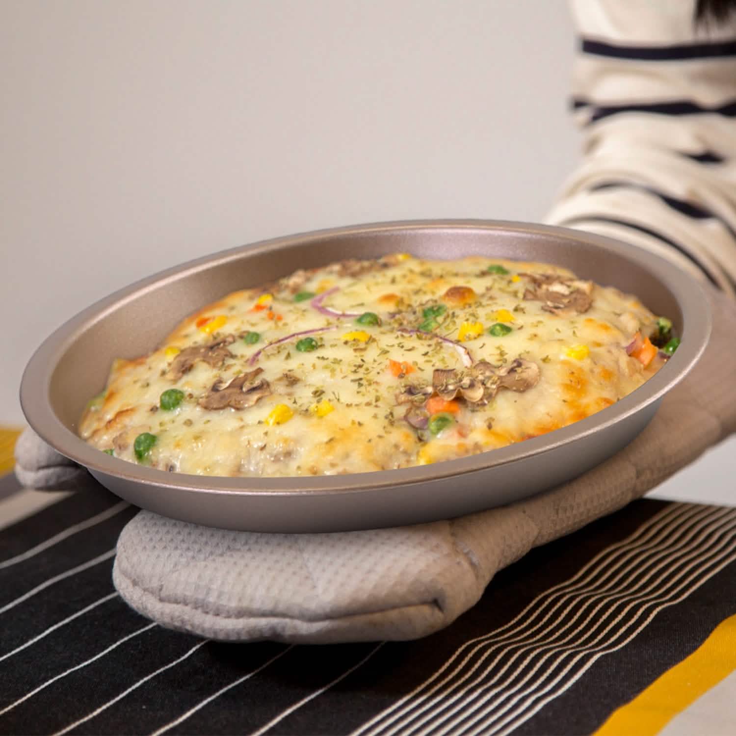 5-Piece: Nonstick Bakeware Set DailySale