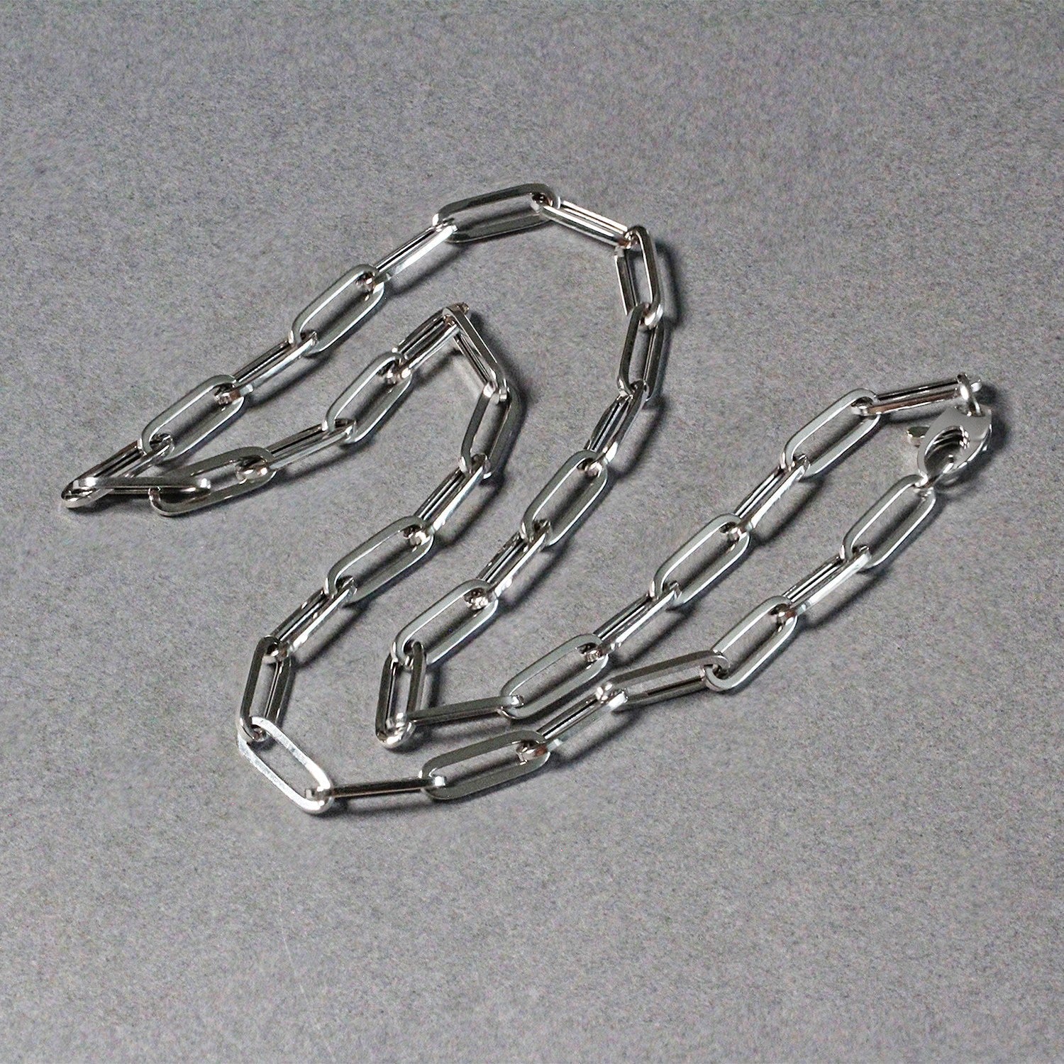 14k White Gold Bold Paperclip Chain (4.2 mm) Bids.com
