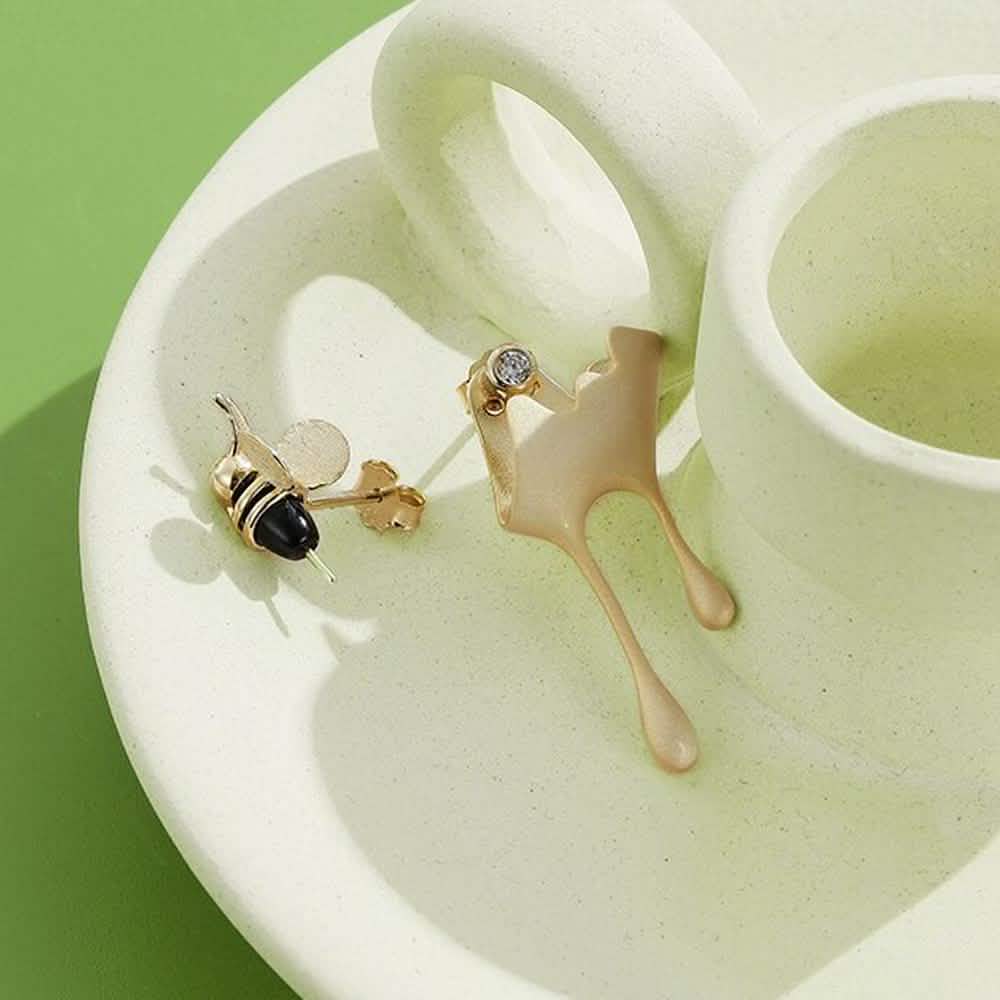 5A Clear Cubic Zirconia And Agate Stone Cute Bee 925 Sterling Silver Stud Earrings DailySale